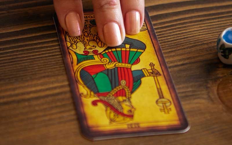 Las cartas de tarot invertidas Las cartas de tarot invertidas