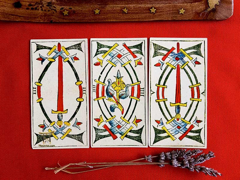 Claves del 4 de Espadas del Tarot de Marsella